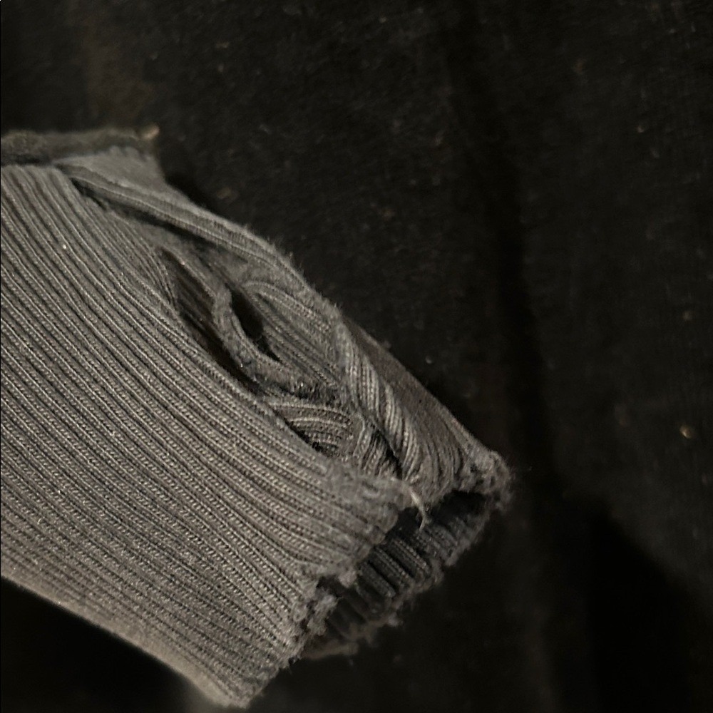 Vintage Y2K Juicy Couture Black Velvet V-Neck Sweater Size Small - Picture 5 of 8